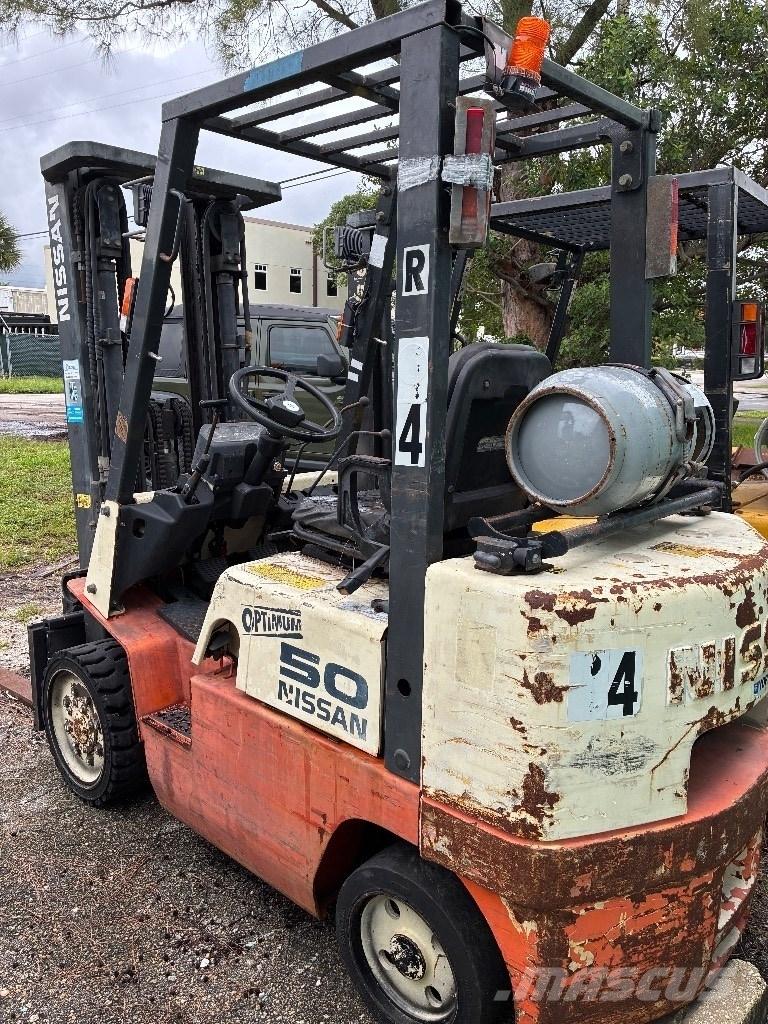 Nissan CP102 A 25 PV Muut haarukkatrukit