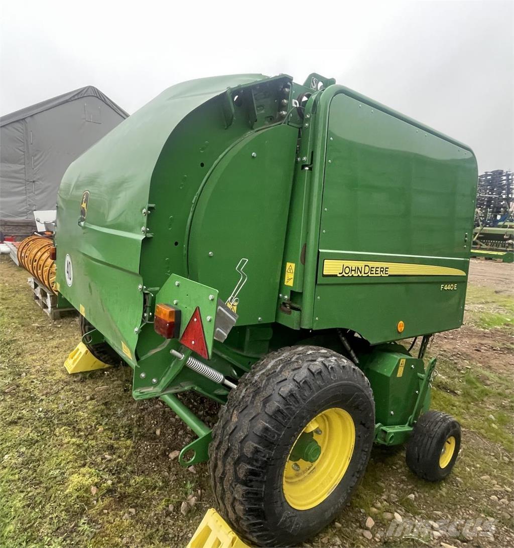 John Deere F 440 E Pyöröpaalaimet