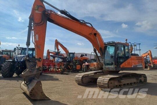 Develon DX225LC-5 Telakaivukoneet