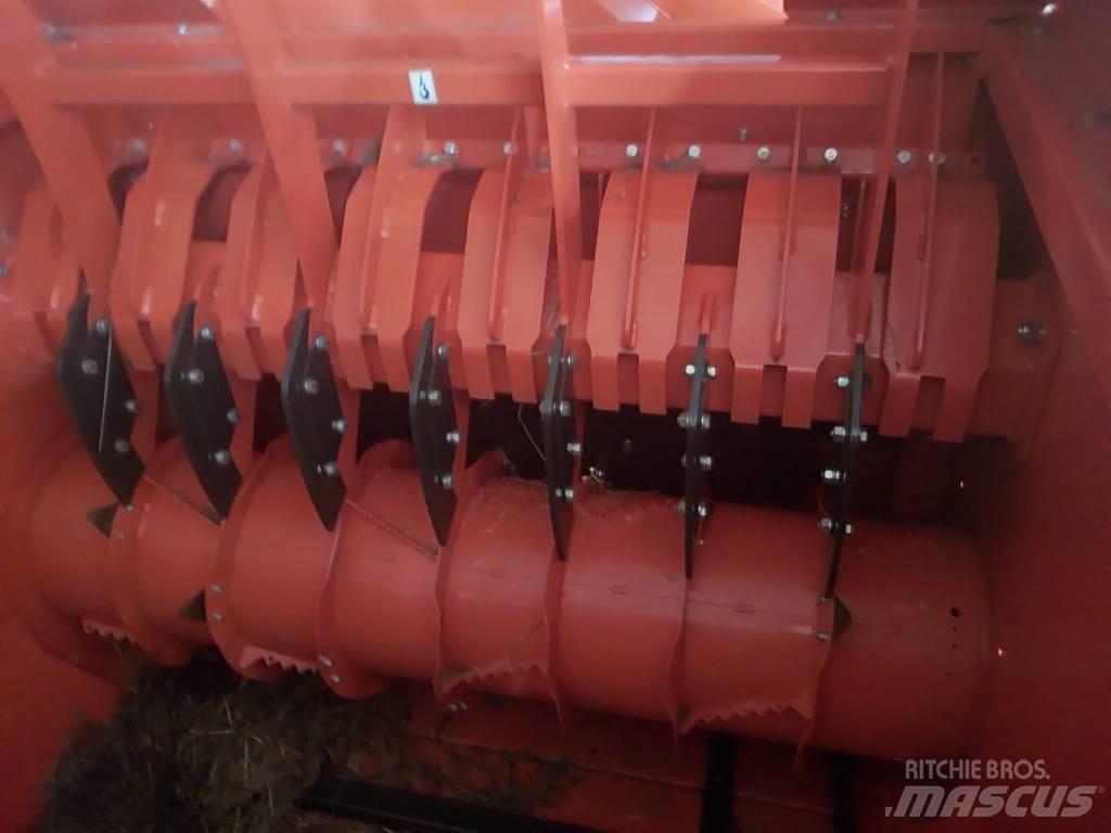 Kubota BC 1300 PRO Paalinkäsittelykoneet