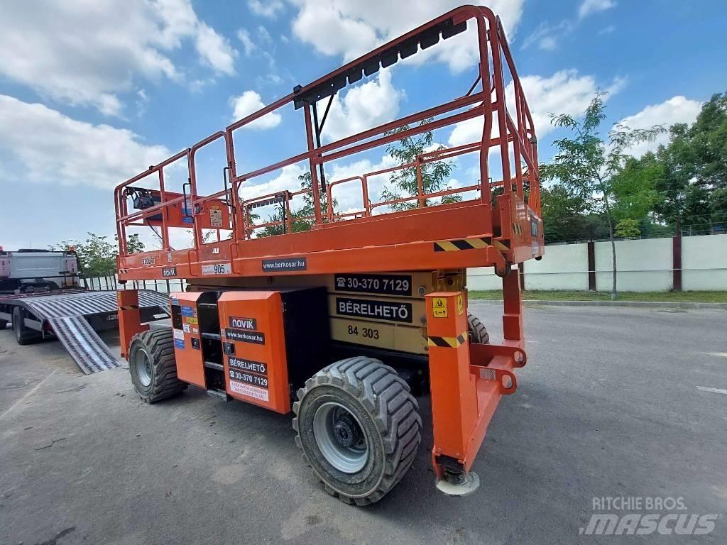 JLG 330 LRT Saksilavat