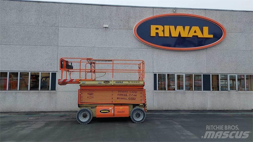 JLG 4069LE Saksilavat
