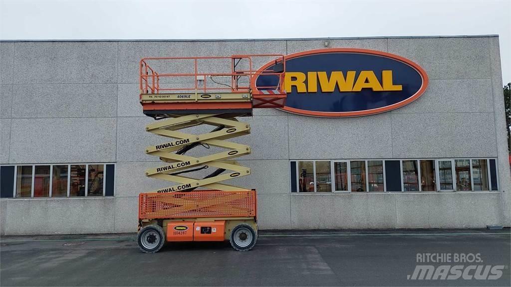 JLG 4069LE Saksilavat