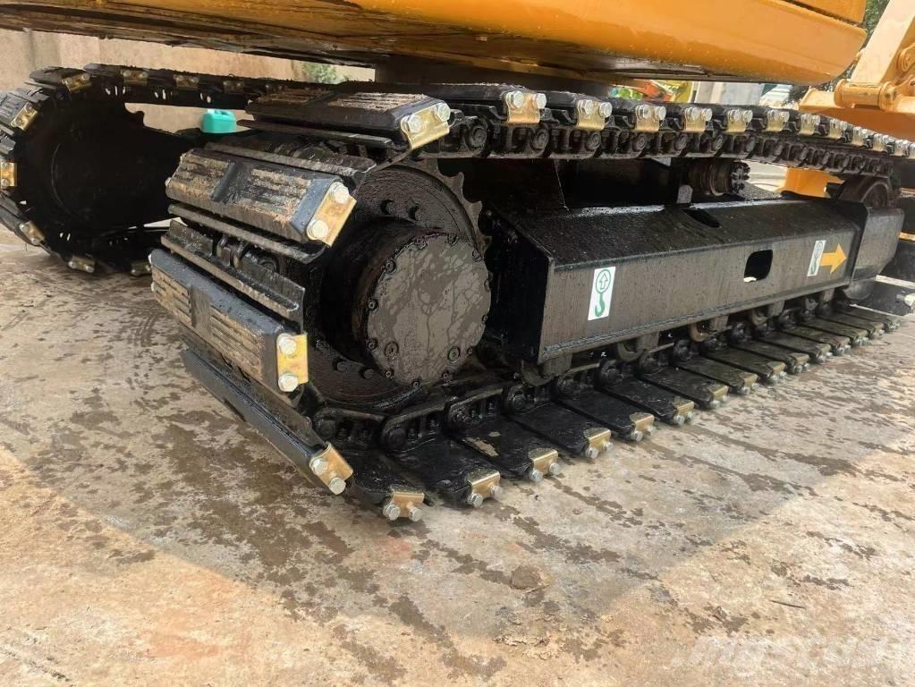 CAT 307 D Telakaivukoneet