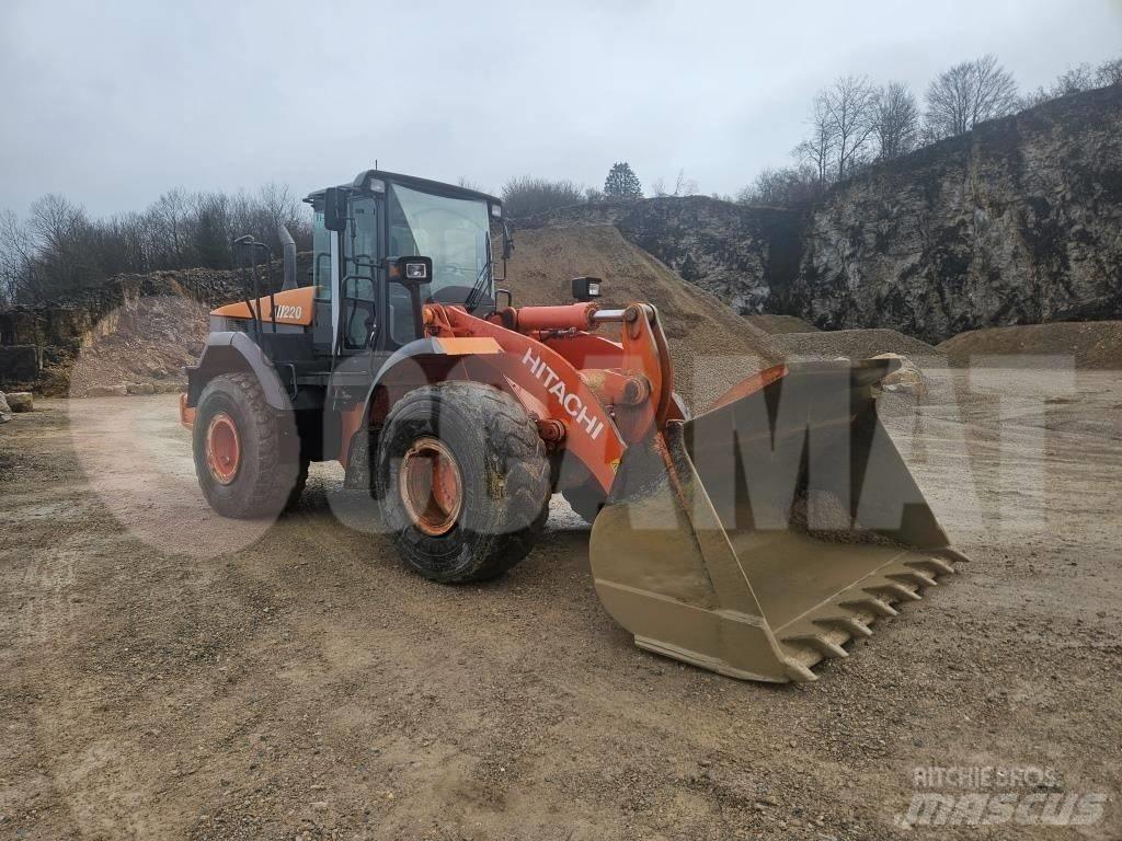 Hitachi ZW 220 Pyöräkuormaajat
