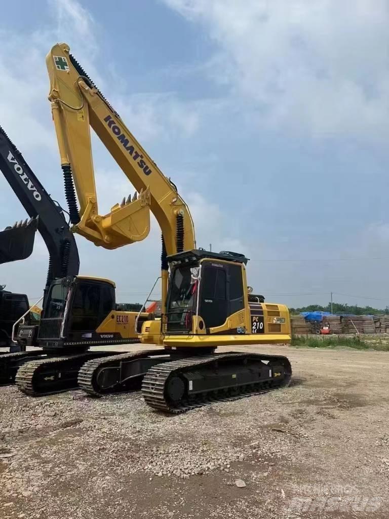 Komatsu 210-8 Telakaivukoneet