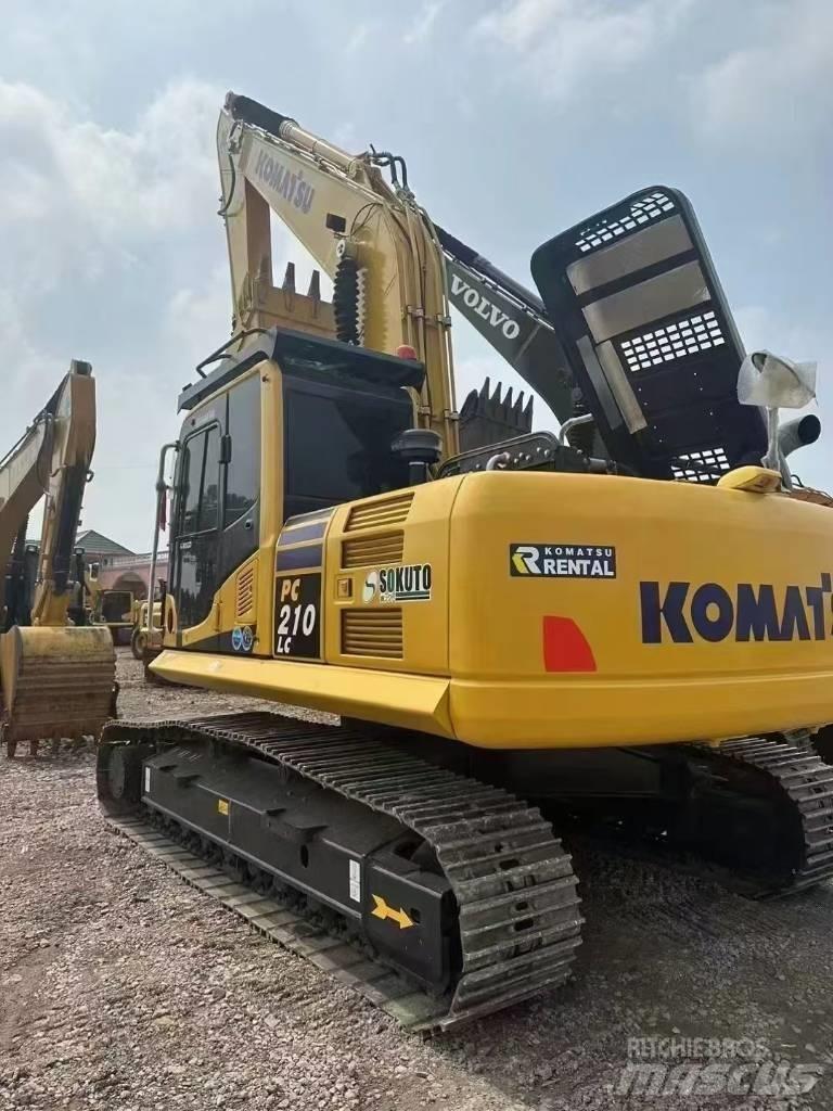 Komatsu 210-8 Telakaivukoneet