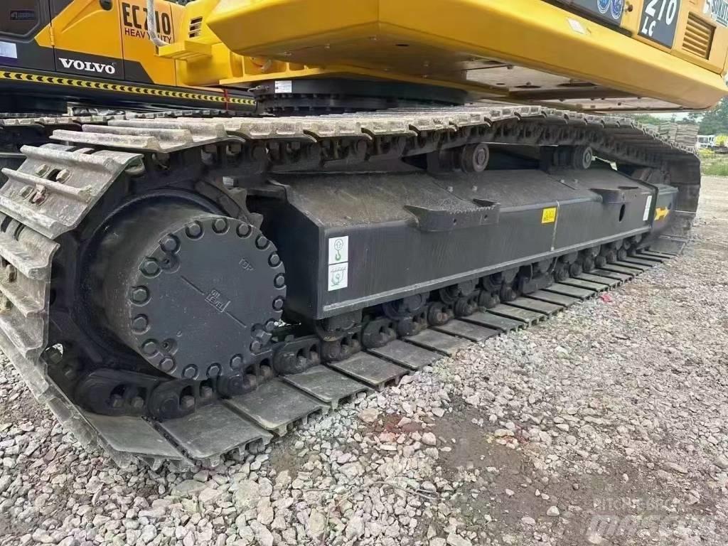 Komatsu 210-8 Telakaivukoneet