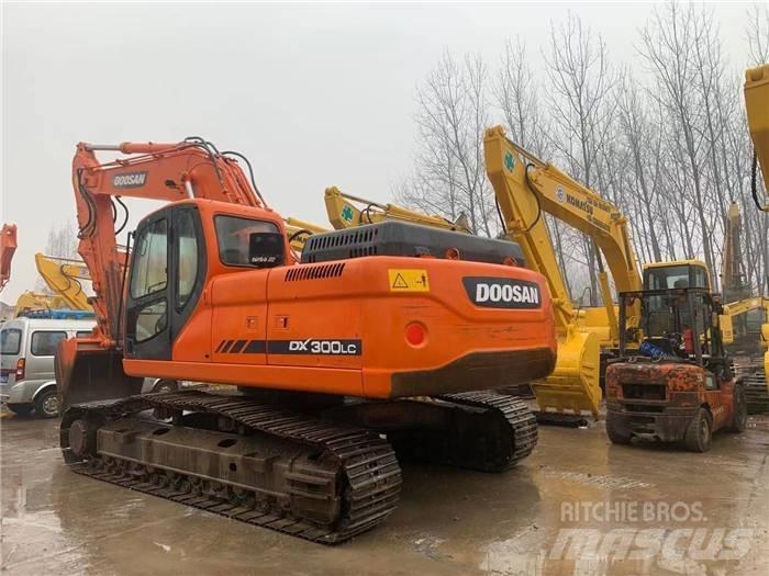 Doosan DX 300 Telakaivukoneet
