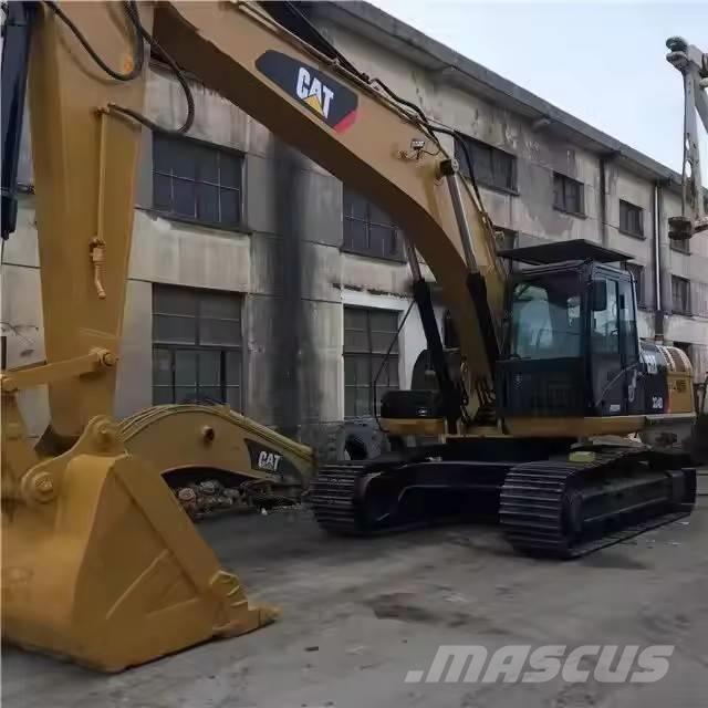 CAT 324 D Telakaivukoneet