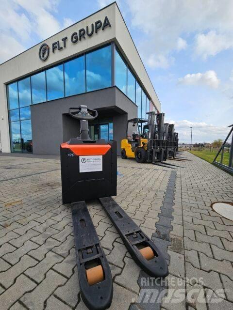 BT LPE 200 Lavansiirtotrukit ajotasolla