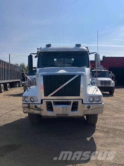 Volvo VHD Vaihtolava-autot