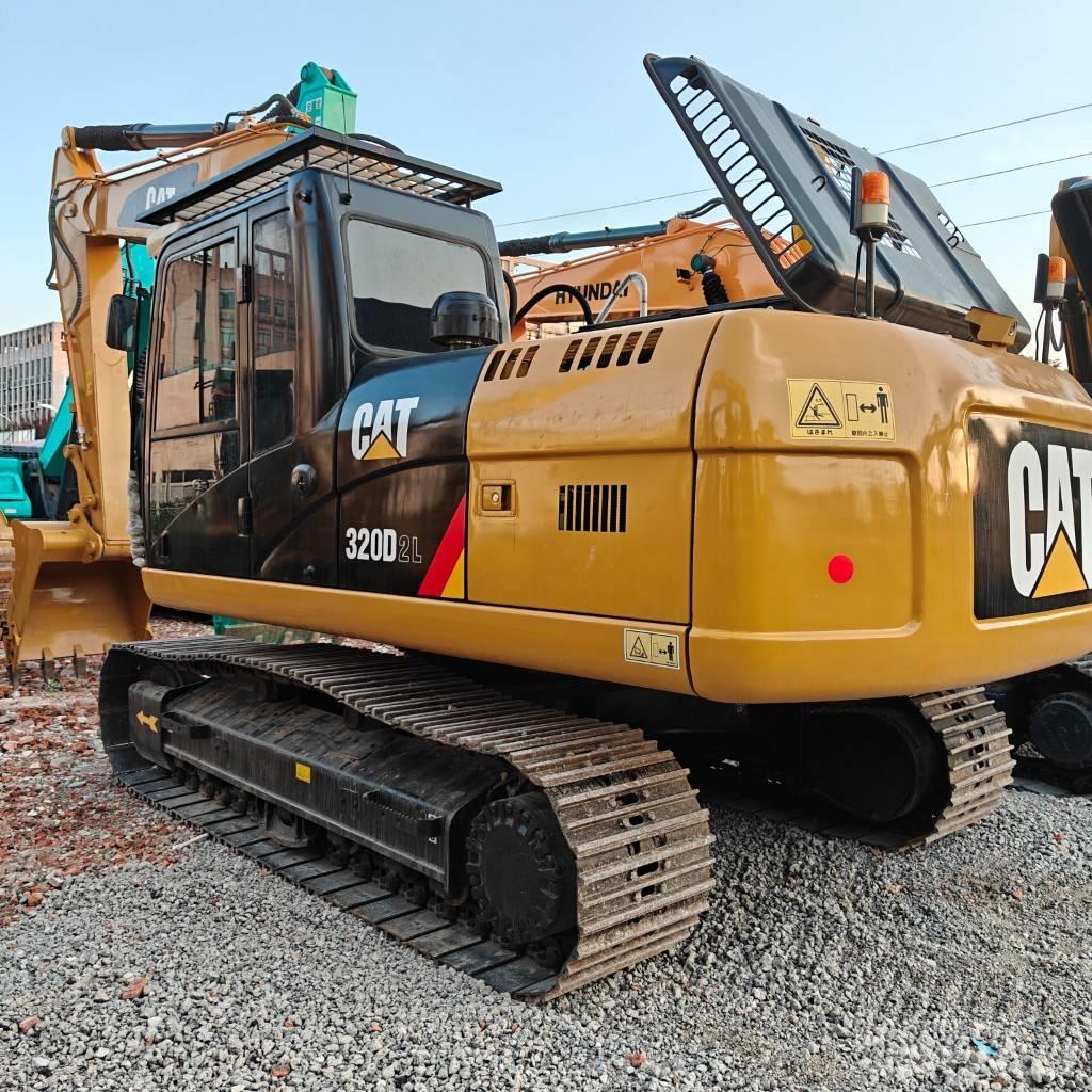 CAT 320D2L Telakaivukoneet