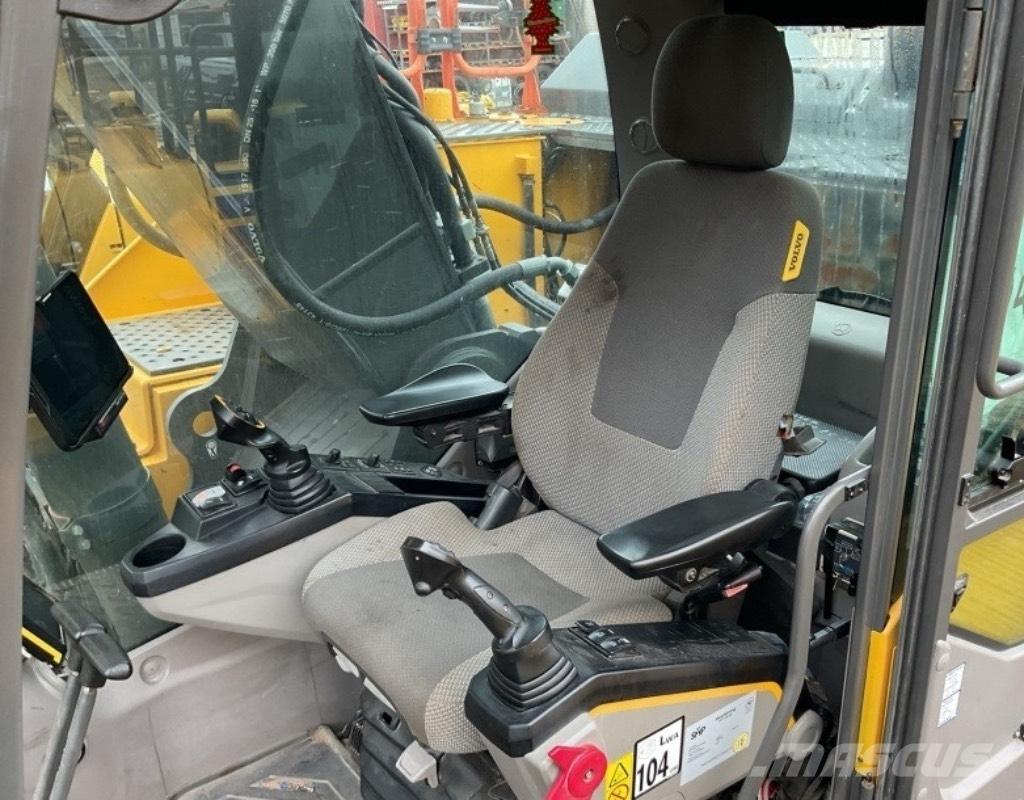 Volvo EC 300 EL Kaivurikuormaajat