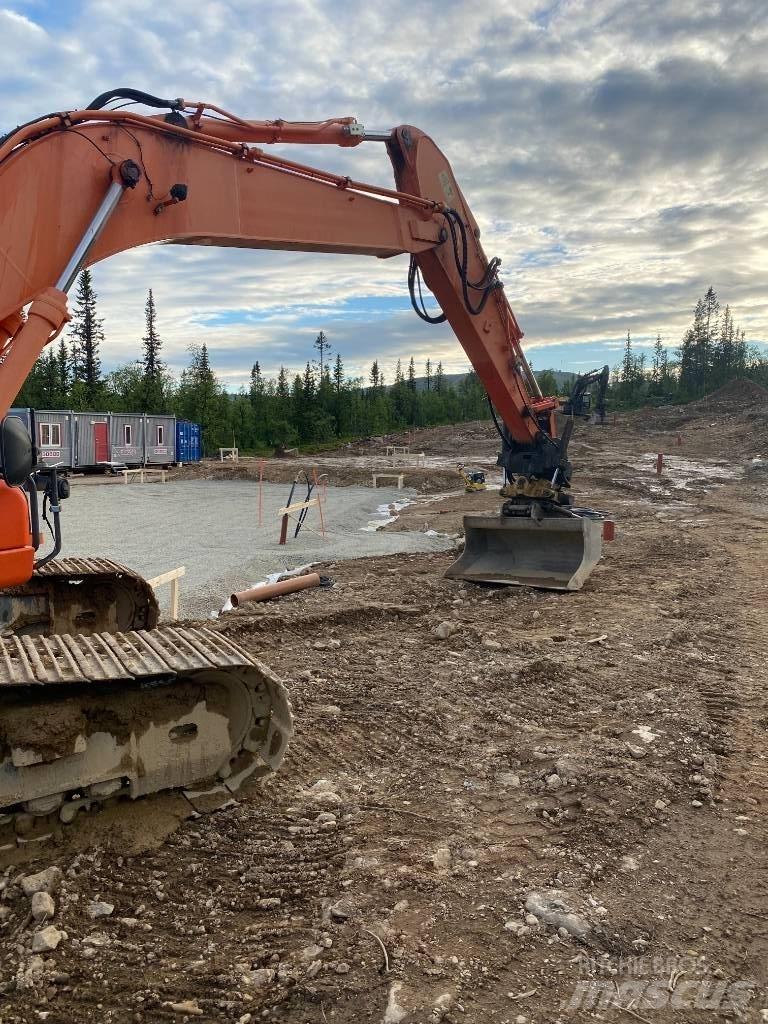 Doosan DX 255 Telakaivukoneet