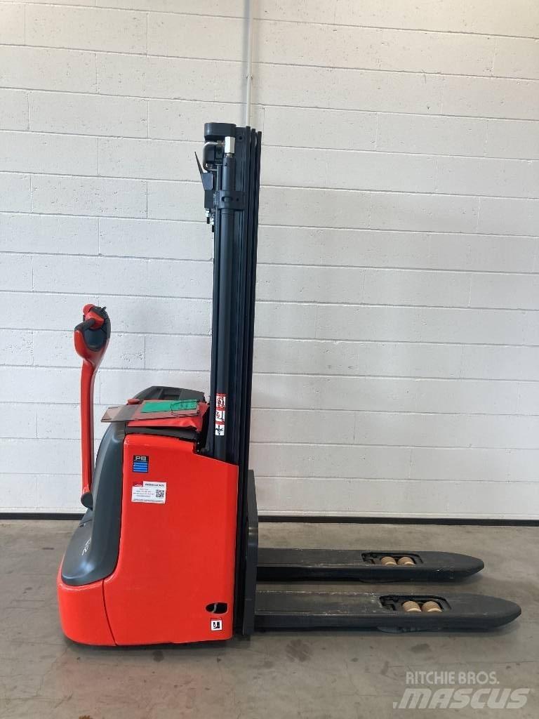 Linde L12i/1172 Käyden ajettavat pinoamistrukit