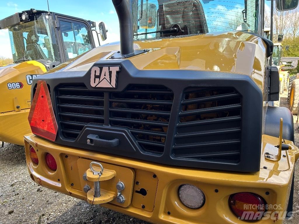 CAT 906 Pyöräkuormaajat