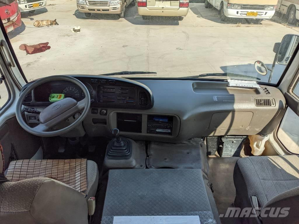 Toyota Coaster Bus Minibussit