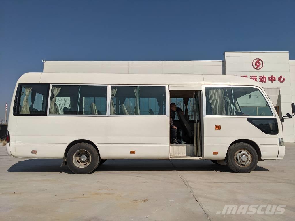 Toyota Coaster Bus Minibussit