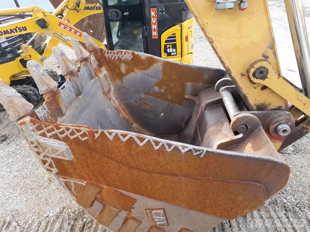 CAT 323 D Telakaivukoneet
