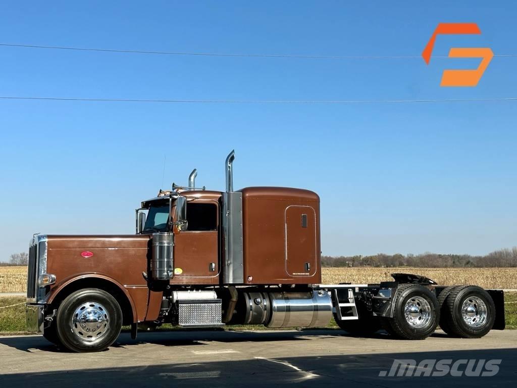 Peterbilt 389 Vetopöytäautot