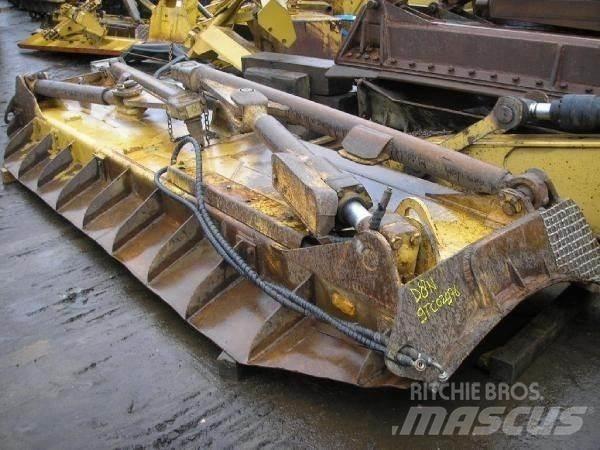 CAT D8N Telaketjupuskutraktorit
