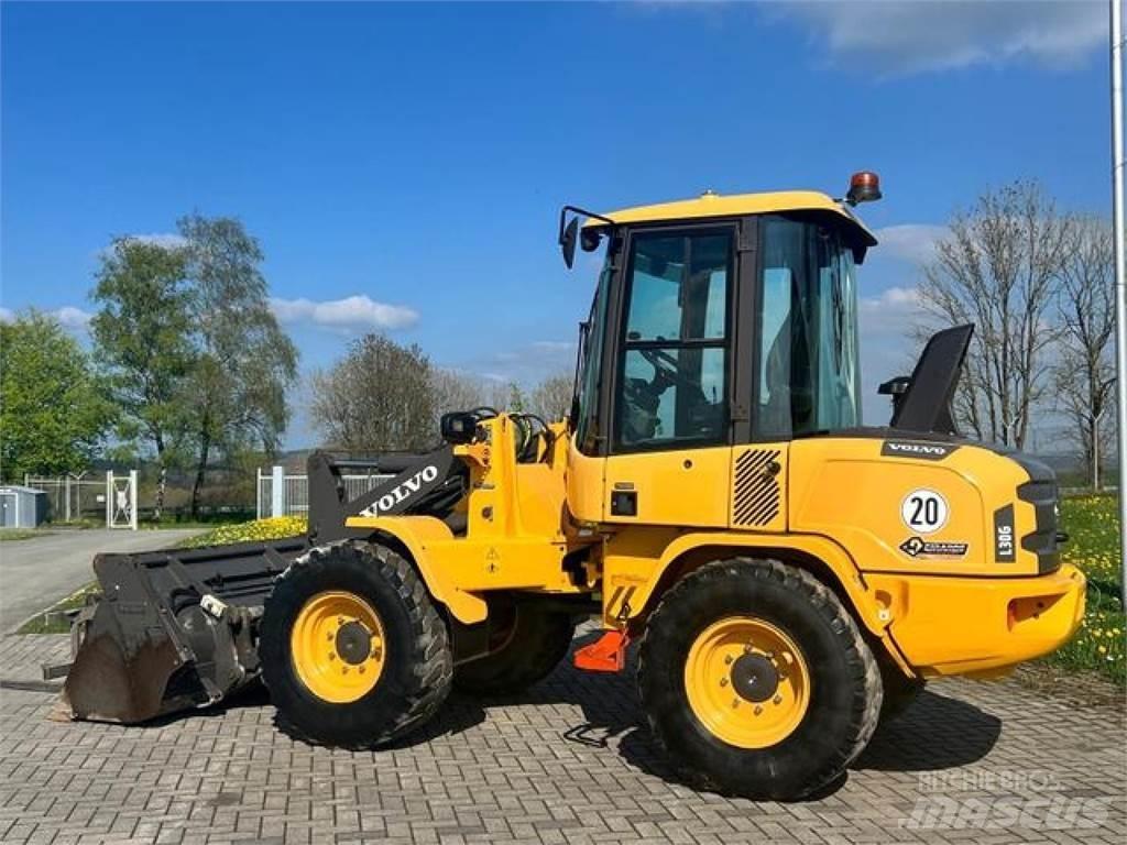 Volvo L30G Pyöräkuormaajat
