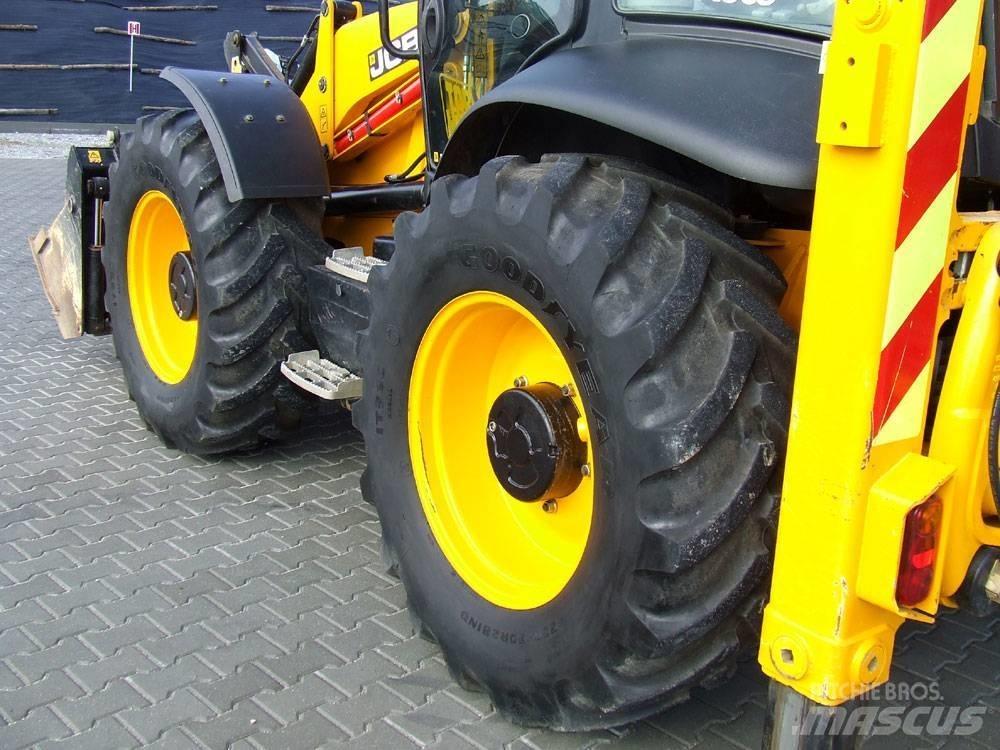 JCB 4CX Kaivurikuormaajat