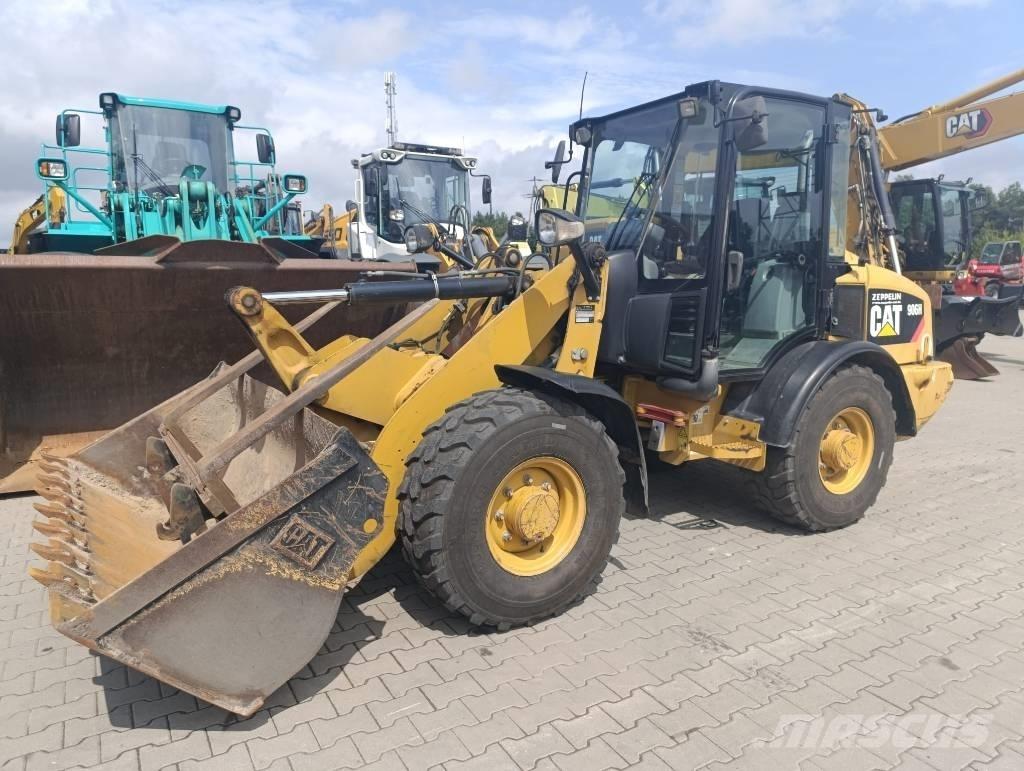 CAT 906 H Pyöräkuormaajat