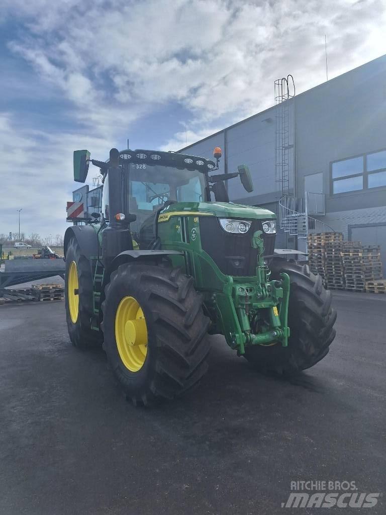 John Deere 6R250 Traktorit