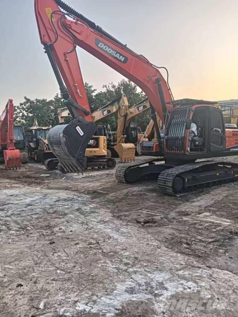 Doosan DX 225 LC-9C Telakaivukoneet