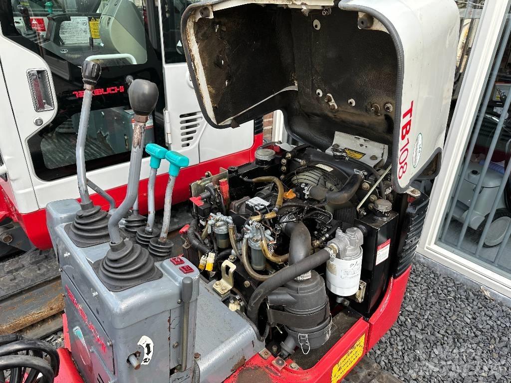Takeuchi TB108 Minikaivukoneet < 7t