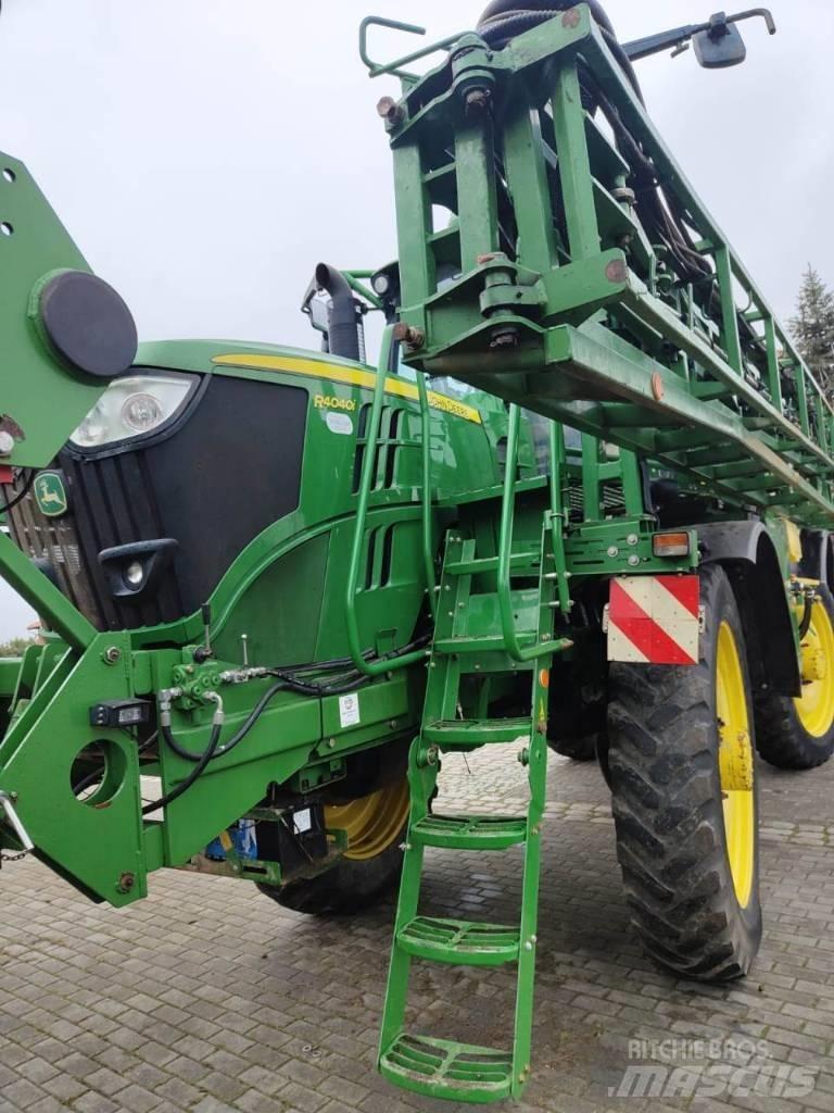 John Deere R4040i Itsekulkevat ruiskut
