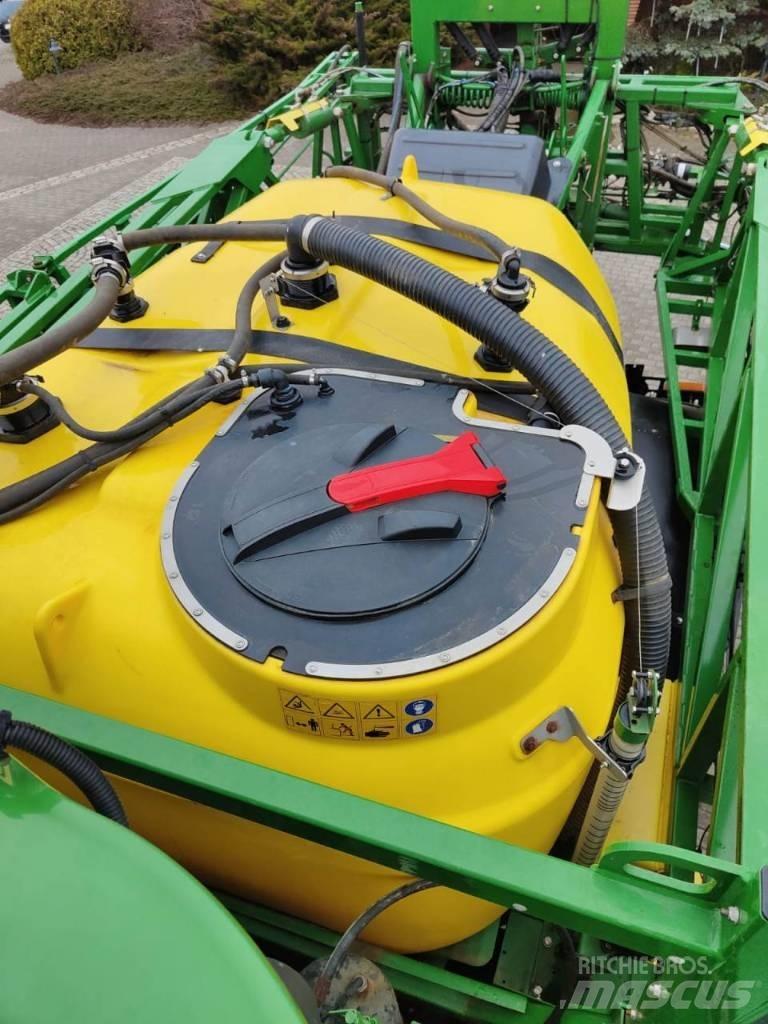 John Deere R4040i Itsekulkevat ruiskut