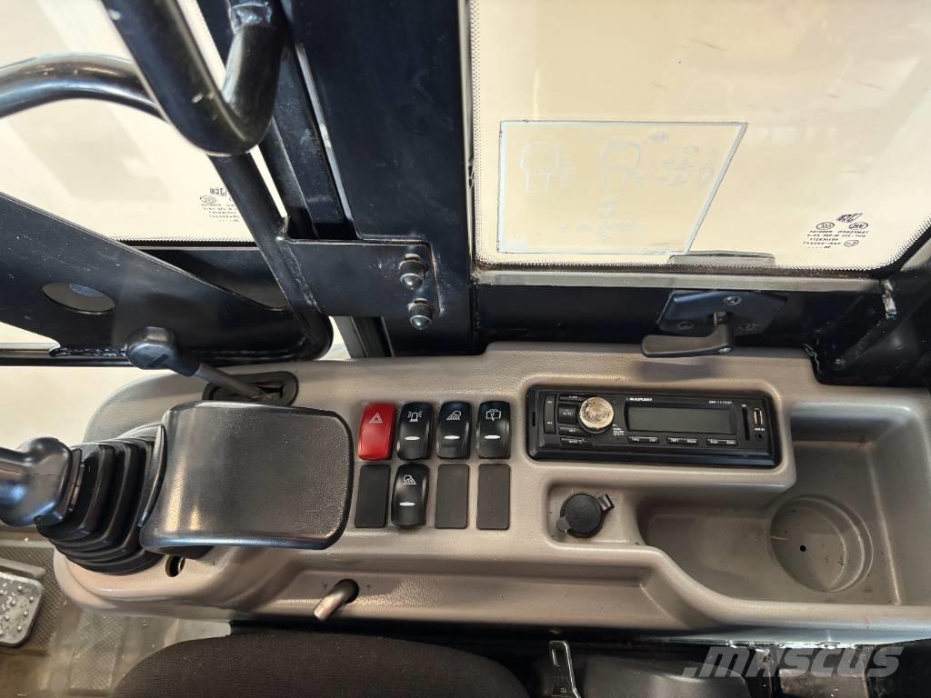 JCB 403 Yleiskuormaajat