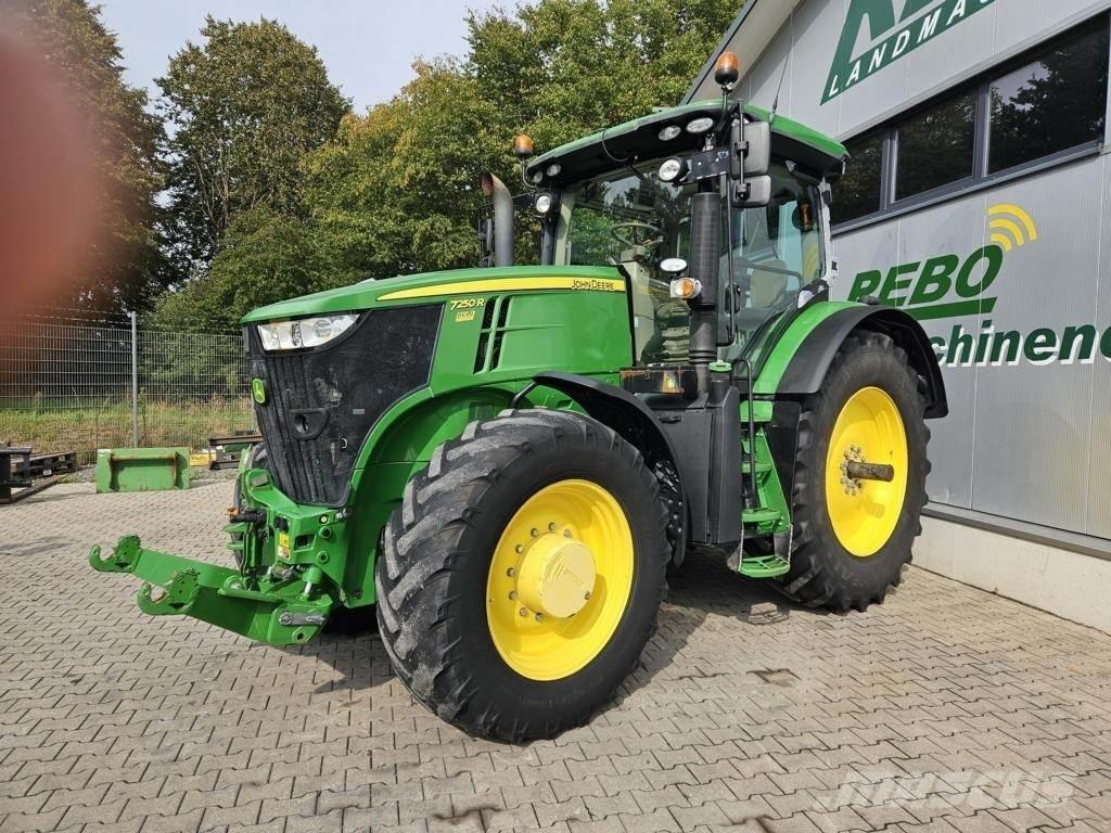 John Deere 7250R Traktorit