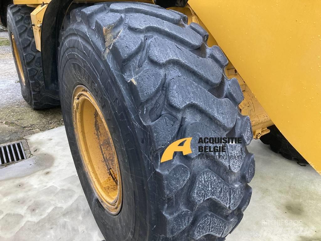 CAT 930M Pyöräkuormaajat
