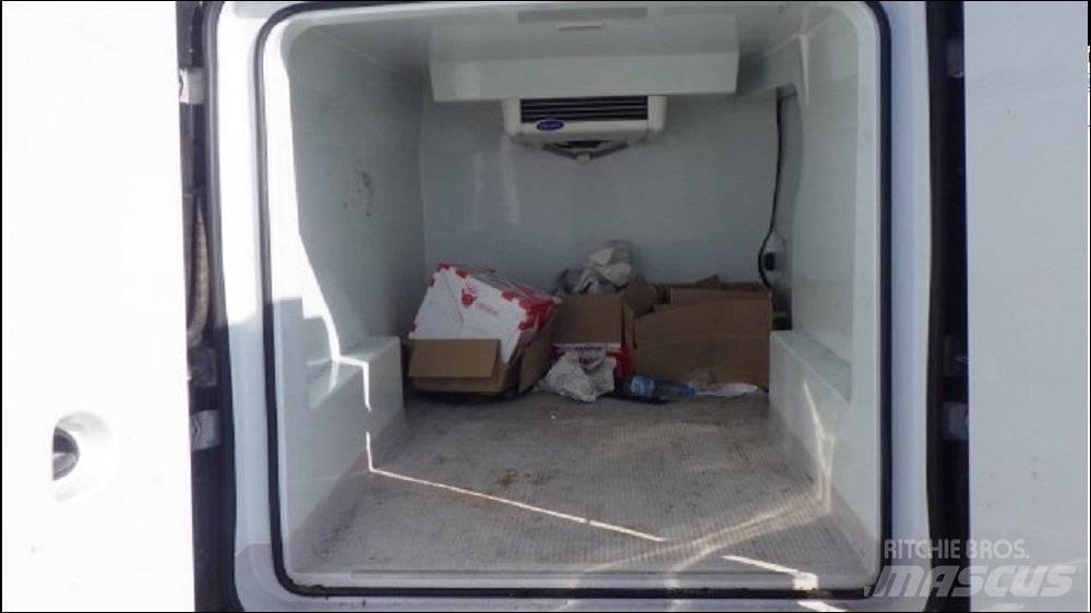 Nissan NV 300 Jakeluautot