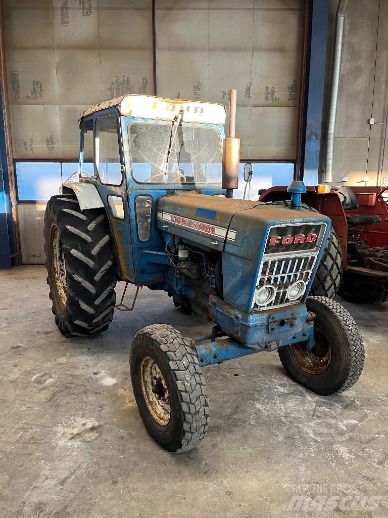 Ford 5000 Y Traktorit