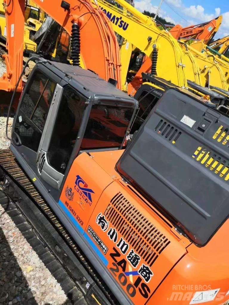Hitachi ZX200 Telakaivukoneet