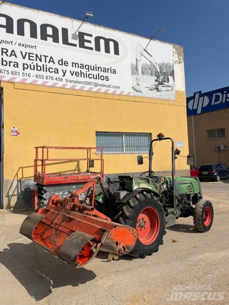 Fendt 208 S Traktorit