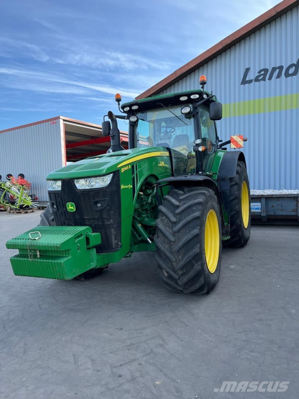 John Deere 8345 R Traktorit