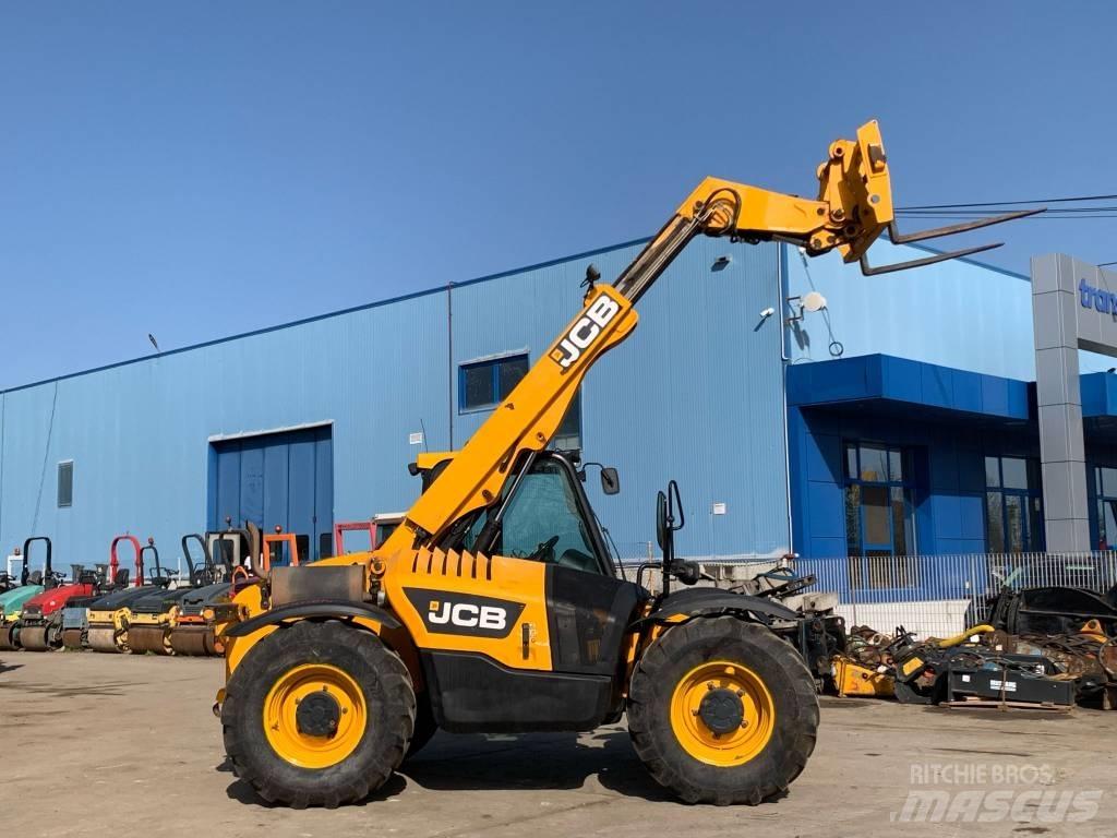 JCB 526-56 Agri Maatalouskurottajat