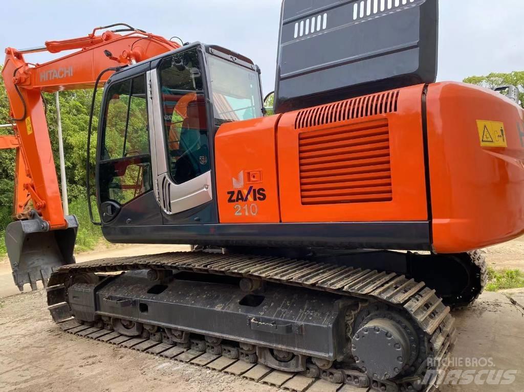 Hitachi ZX 210 Telakaivukoneet