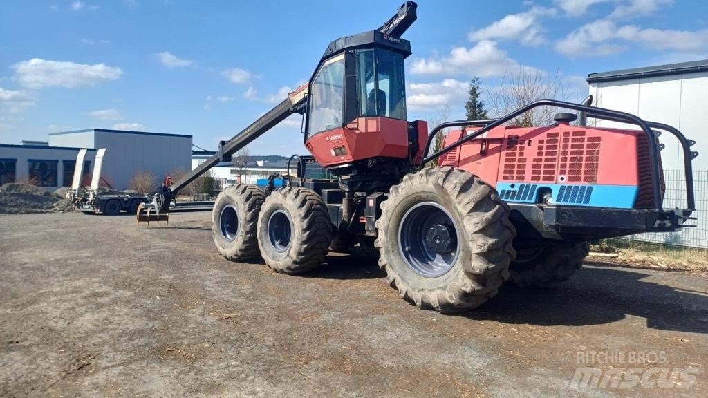 Valmet 921 Harvesterit