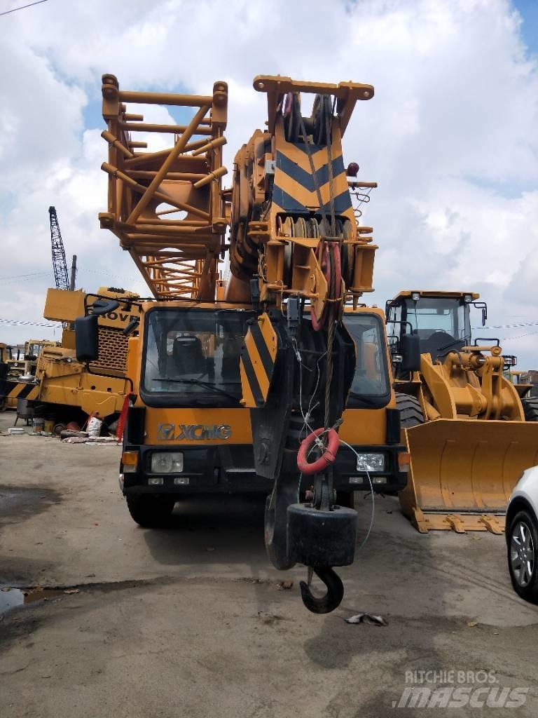 XCMG QY70T Mobiilinosturit