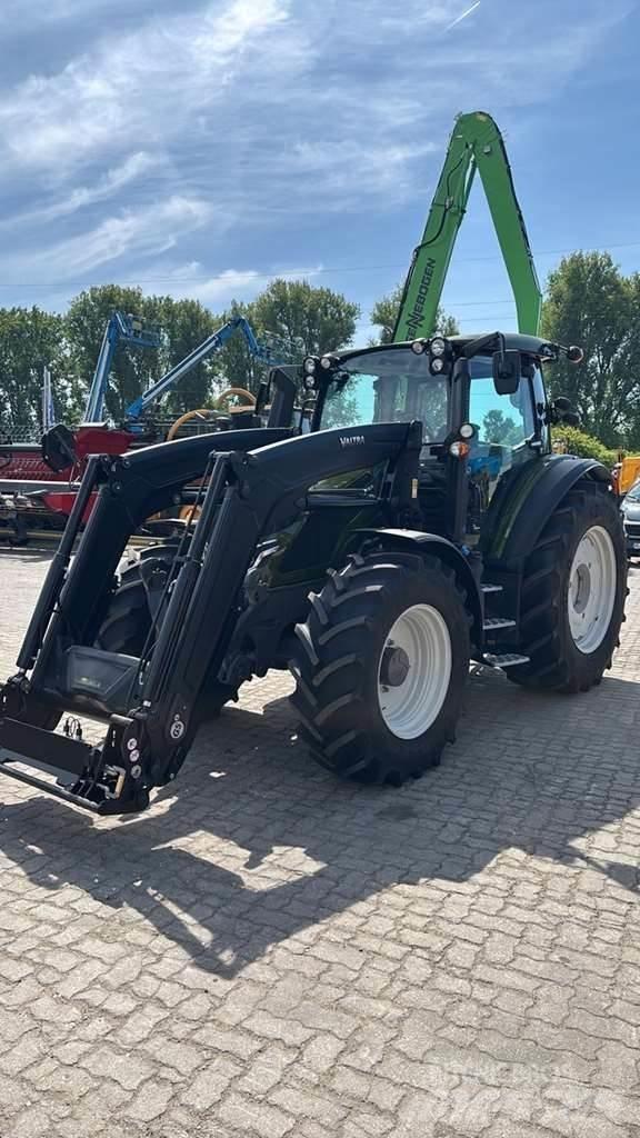 Valtra G135 Traktorit