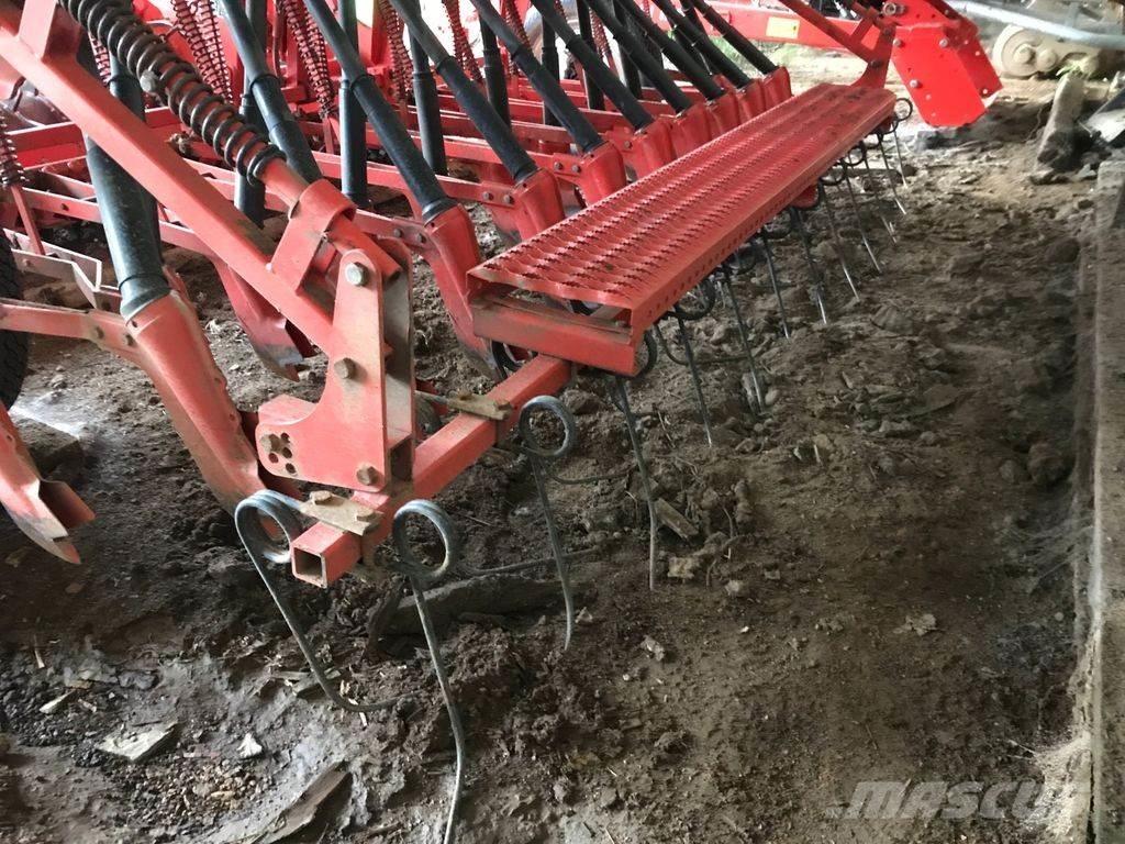 Kuhn BS 300 Kylvökoneet