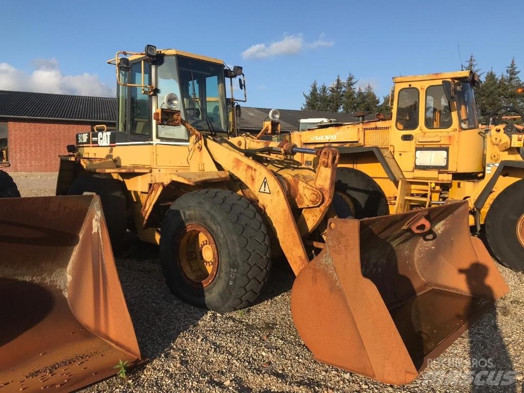 CAT 928F Pyöräkuormaajat