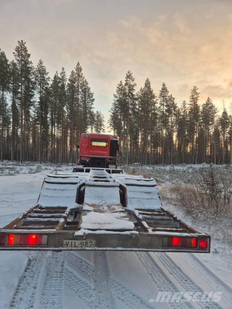 Sisu E11 Metsäkoneritilät